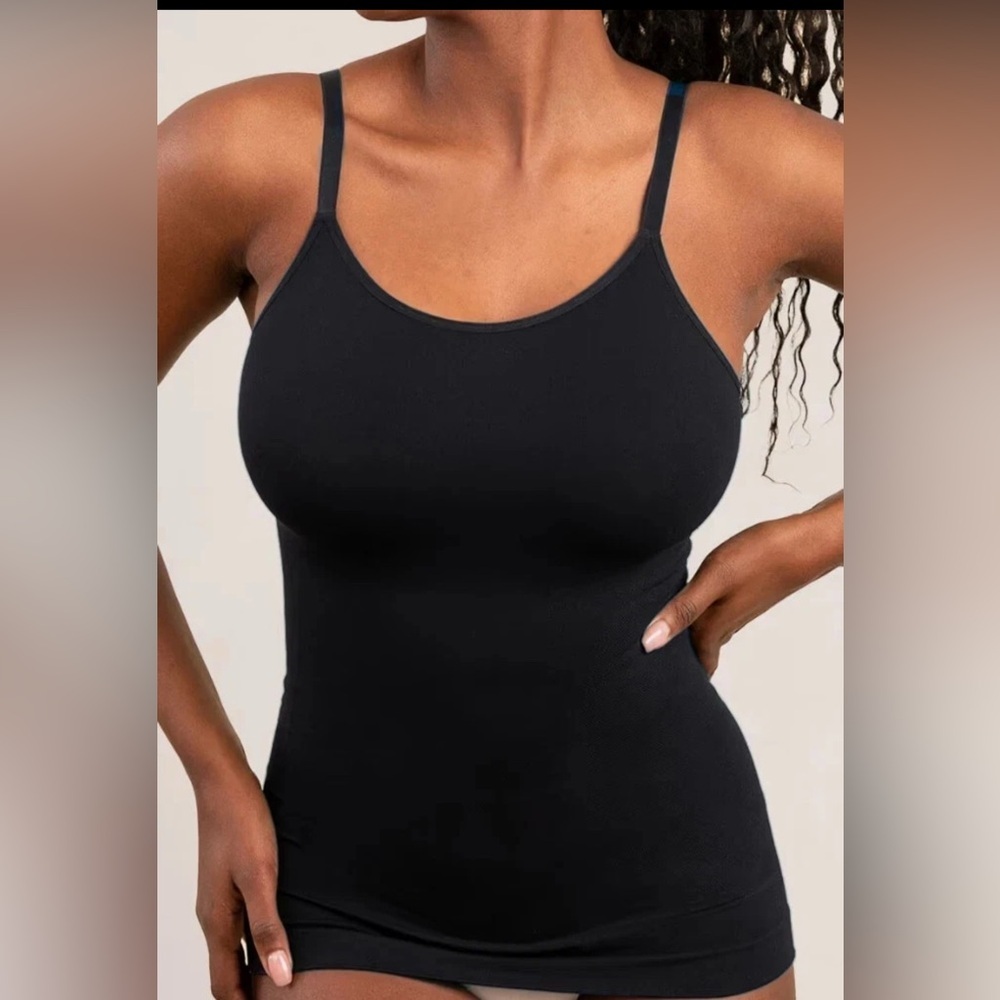 Empetua by Shapermint Scoop Neck Cami Black Size Medium NWT